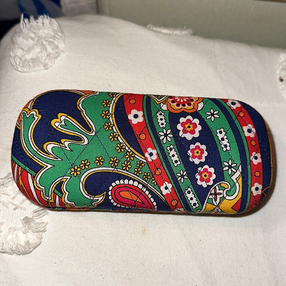 Vera Bradley glases case